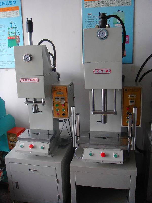 小型液壓機圖片