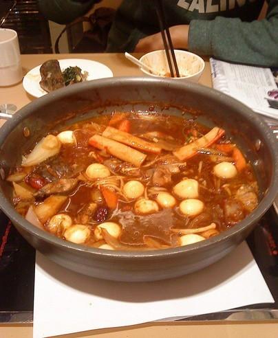 供應(yīng)悶鍋加盟總部-特色餐飲加盟-加盟美味燜鍋