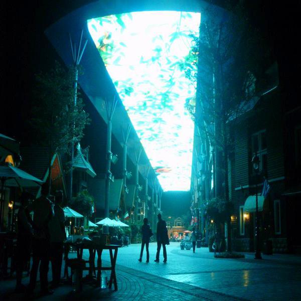 供應(yīng)P10led天幕，P10led天幕價(jià)格，P10led天幕案例