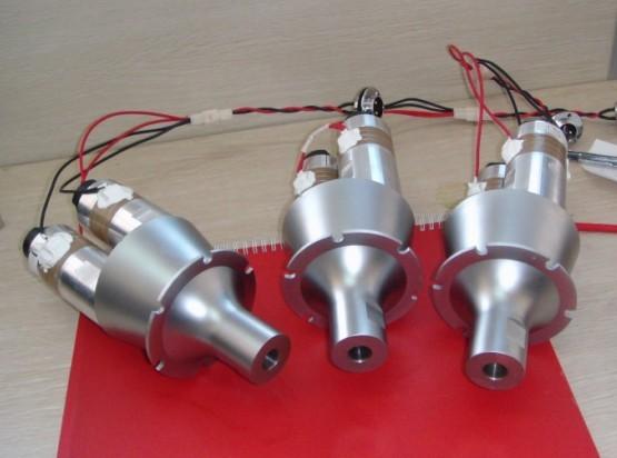 【提供專業(yè)維修必能信超聲波機(jī)】維修靈高超聲波塑焊機(jī)塑焊機(jī)維修