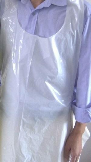 供應(yīng)一次性PE圍裙PE塑料圍裙商家