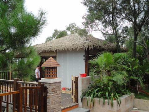 供應(yīng)大自然茅草屋瓦、塑料茅草瓦