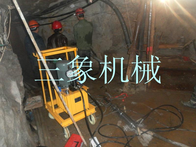 供應(yīng) 玉石玉礦石英石開采免*機械液壓分裂機