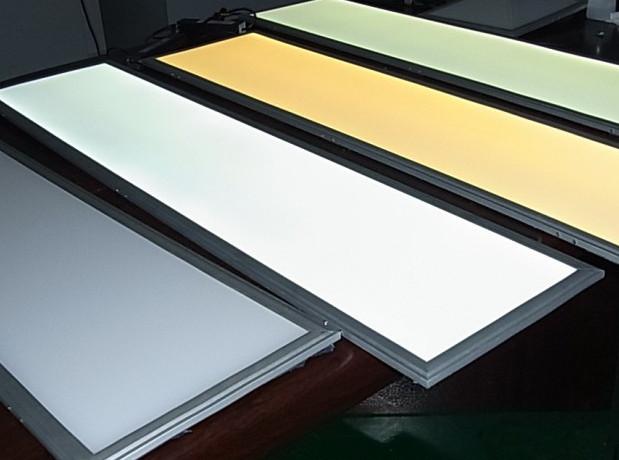 進(jìn)口優(yōu)質(zhì)雙面光面pc光擴(kuò)散板 、pc散光板、 高透光率 抗沖擊性能強(qiáng)