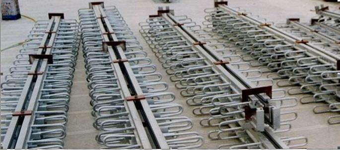 供應(yīng)SSFB橋梁伸縮縫生產(chǎn)廠電話，SCF梳齒板伸縮縫，模數(shù)伸縮縫