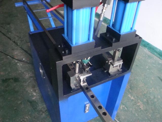 供應鋼管開孔機，鐵管開孔機，鋁合金開孔機