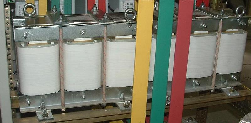 供應(yīng)動(dòng)態(tài)無(wú)功補(bǔ)償，電弧爐無(wú)功補(bǔ)償；礦熱爐無(wú)功補(bǔ)償；變頻器無(wú)功補(bǔ)償