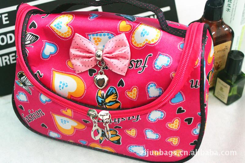 供應(yīng)溫州市化妝包生產(chǎn)廠家