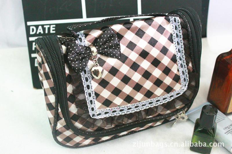 供應(yīng)溫州市化妝包生產(chǎn)廠家