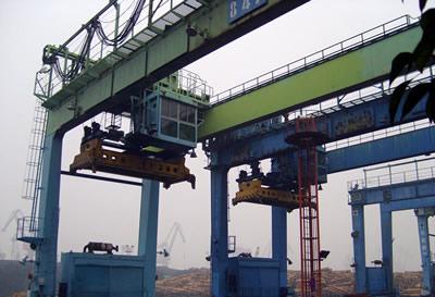 碼頭機(jī)械防腐圖片