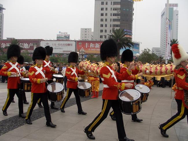 北京卡通人偶北京蘇格蘭風笛北京英國*衛(wèi)隊