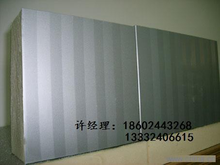 供應(yīng)聚氨酯彩鋼復(fù)合板聚氨酯夾芯板聚氨酯外墻保溫板聚氨酯冷庫板