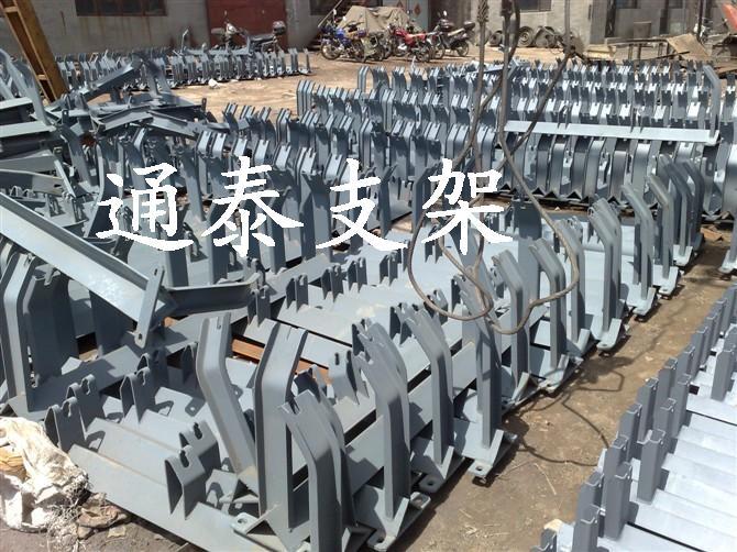 供應(yīng)摩擦托輥調(diào)心支架摩擦托輥組支架