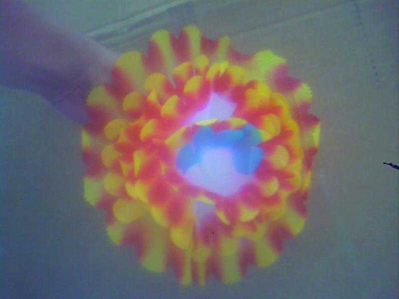 供應花圈紙花批發(fā)花圈材料紙花批發(fā)亮花圈布花圈批發(fā)仿真布花圈批發(fā)