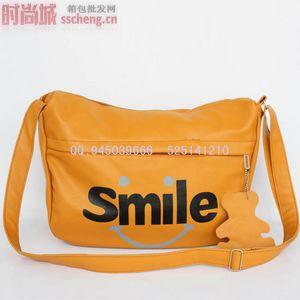 供應(yīng)休閑單肩斜挎包