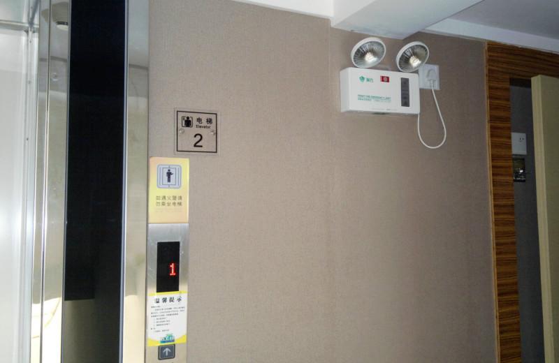 供應防火門消防聯(lián)動釋放器直銷價 防火門消防聯(lián)動釋放器價格