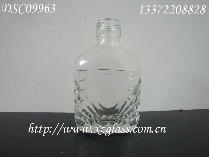 供應(yīng)精油瓶生產(chǎn)廠家價(jià)格
