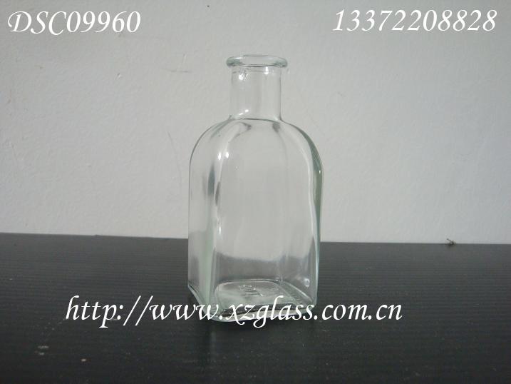 供應(yīng)香薰玻璃瓶批發(fā)價格