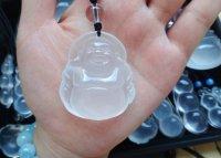 供應(yīng)天然乳白晶吊墜 四季豆雕件吊墜 深圳哪里有雕件批發(fā) 絢彩珠寶