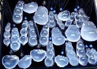 供應(yīng)天然乳白晶吊墜 四季豆雕件吊墜 深圳哪里有雕件批發(fā) 絢彩珠寶