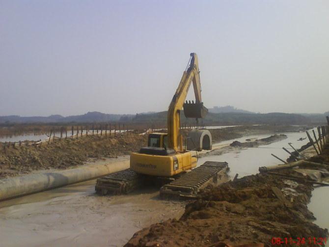 供應(yīng)水陸兩用挖掘機(jī)租賃出租