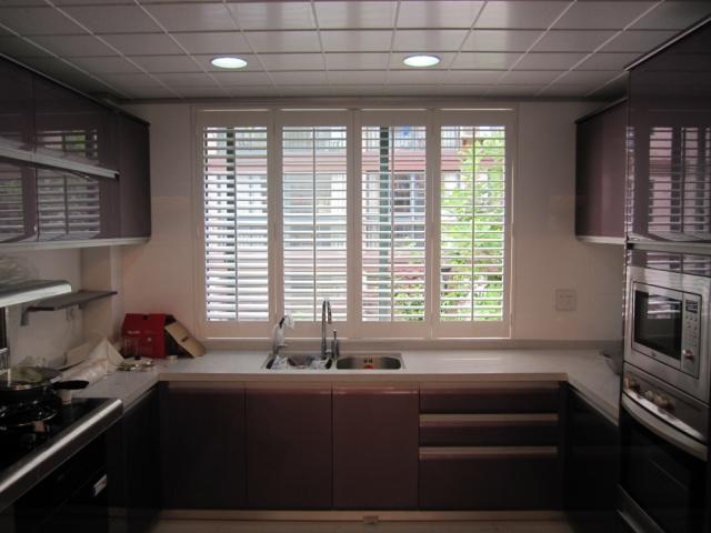 供應(yīng)上海信廉防水百葉窗百葉門(mén)