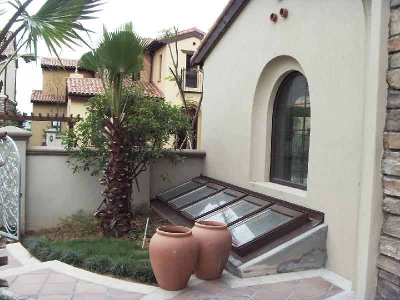 供應(yīng)地下室采光窗直銷價(jià)