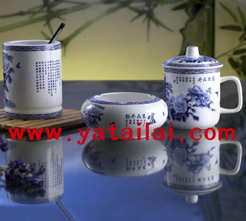供應(yīng)西安國賓禮品青花瓷禮品