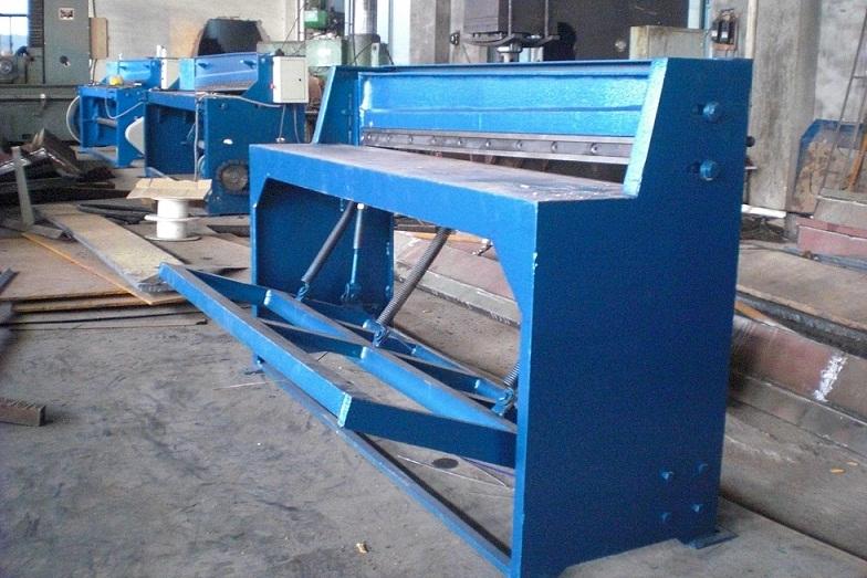 供應(yīng)小型電動(dòng)剪板機(jī)