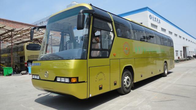 供應(yīng)尼奧普蘭客車