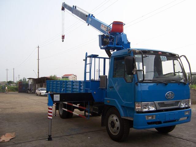 供應(yīng)隨車(chē)吊5噸廠家5噸廠家直銷(xiāo)