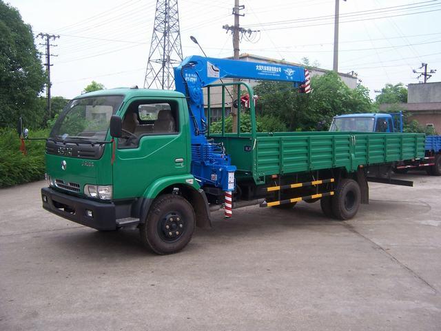 隨車吊3噸3噸隨車吊圖片