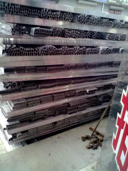 供應(yīng)弧形鋁線槽