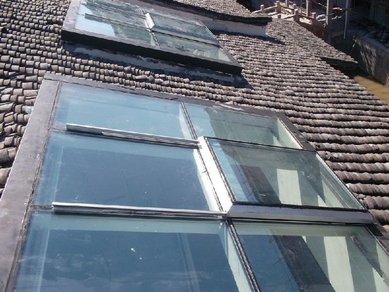 供應(yīng)特級(jí)真正好材料斜屋頂電動(dòng)天窗在上海盧立遙控平移天窗電機(jī)