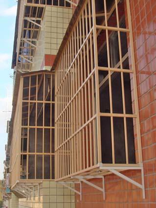 供應羅湖區(qū)不銹鋼窗報價