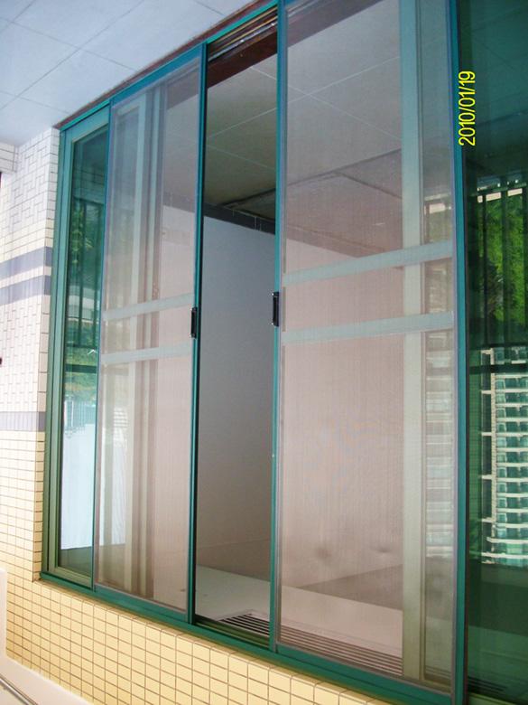 供應香蜜湖片區(qū)防鼠網紗門設計制作安裝維修中心