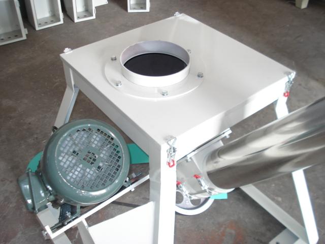 不銹鋼螺旋粉末顆粒自動(dòng)上料機(jī)圖片