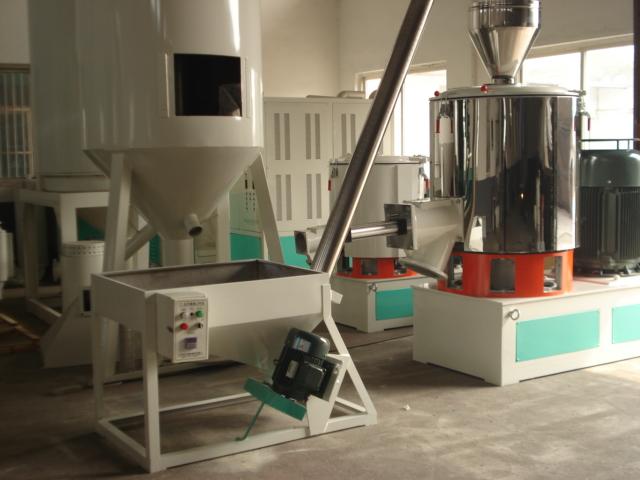 供應(yīng)木塑粉末改性高速攪拌機(jī)500升 碳酸鈣高速混料機(jī) PP塑料高速混合機(jī)