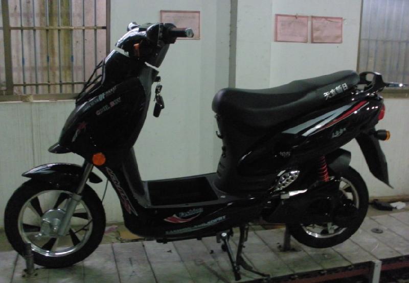 供應(yīng)馬可波羅電動車小帥哥款1