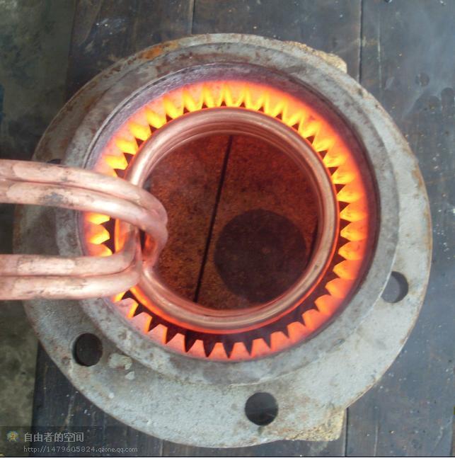 船用蝸桿淬火，變速箱蝸桿淬火設(shè)備 渦輪高頻淬火設(shè)備-渦桿高頻淬火機(jī)