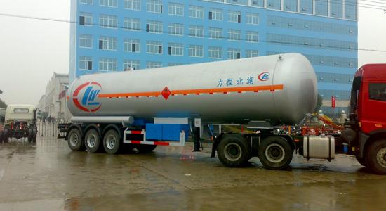 廣東液化氣槽車找丑永斌圖片