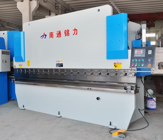 供應(yīng)液壓剪板機(jī)特性