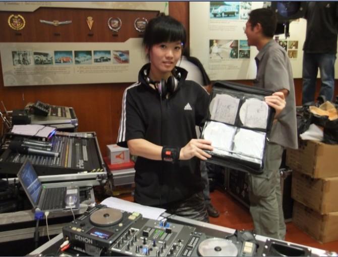 供應(yīng)深圳興隆舞臺搭建燈光音響出租