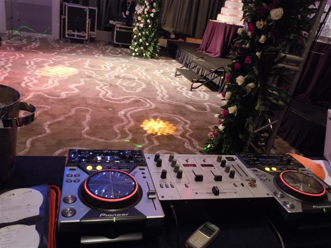 供應(yīng)燈光演出設(shè)備出租慶典演出策劃