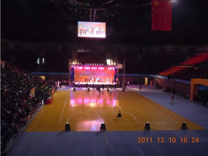 供應(yīng)深圳興隆舞臺(tái)燈光音響租賃廣告策劃