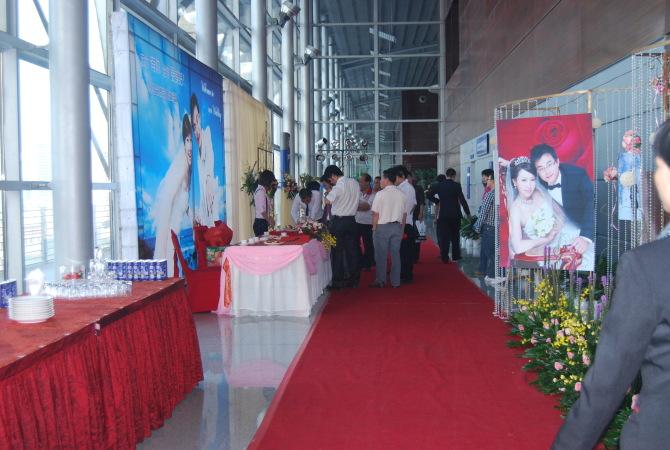 深圳興隆麥克風出租舞臺音響燈光出圖片