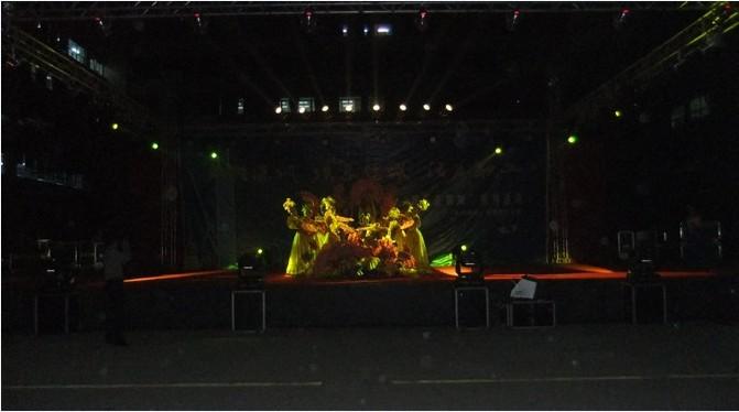 供應(yīng)深圳興隆女*表演舞臺(tái)燈光出租