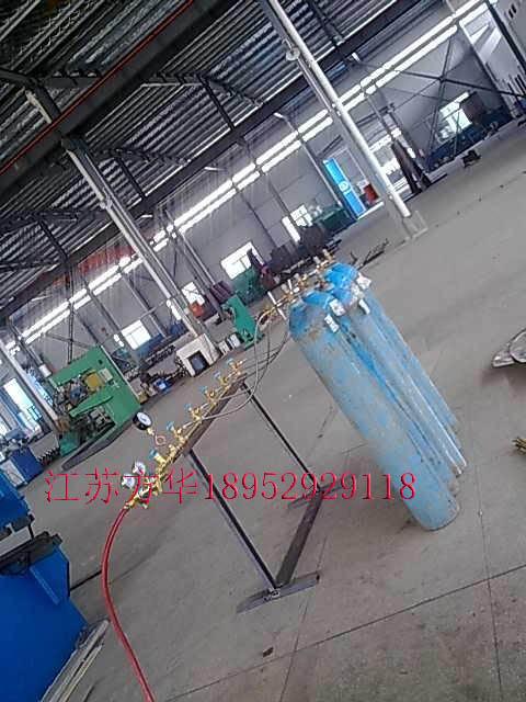 供應(yīng)車間集中供氣氧氣匯流排