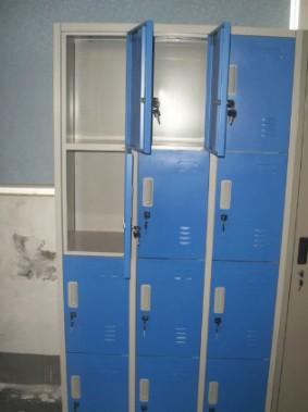 供應(yīng)上海更衣柜員工更衣柜/上海更衣柜價格/上海浴室更衣柜