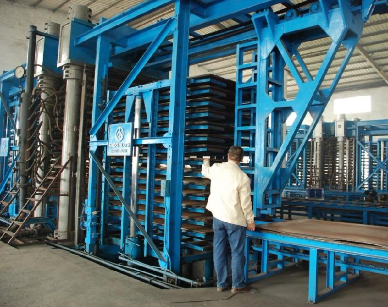 供應(yīng)PVC層壓裁床板